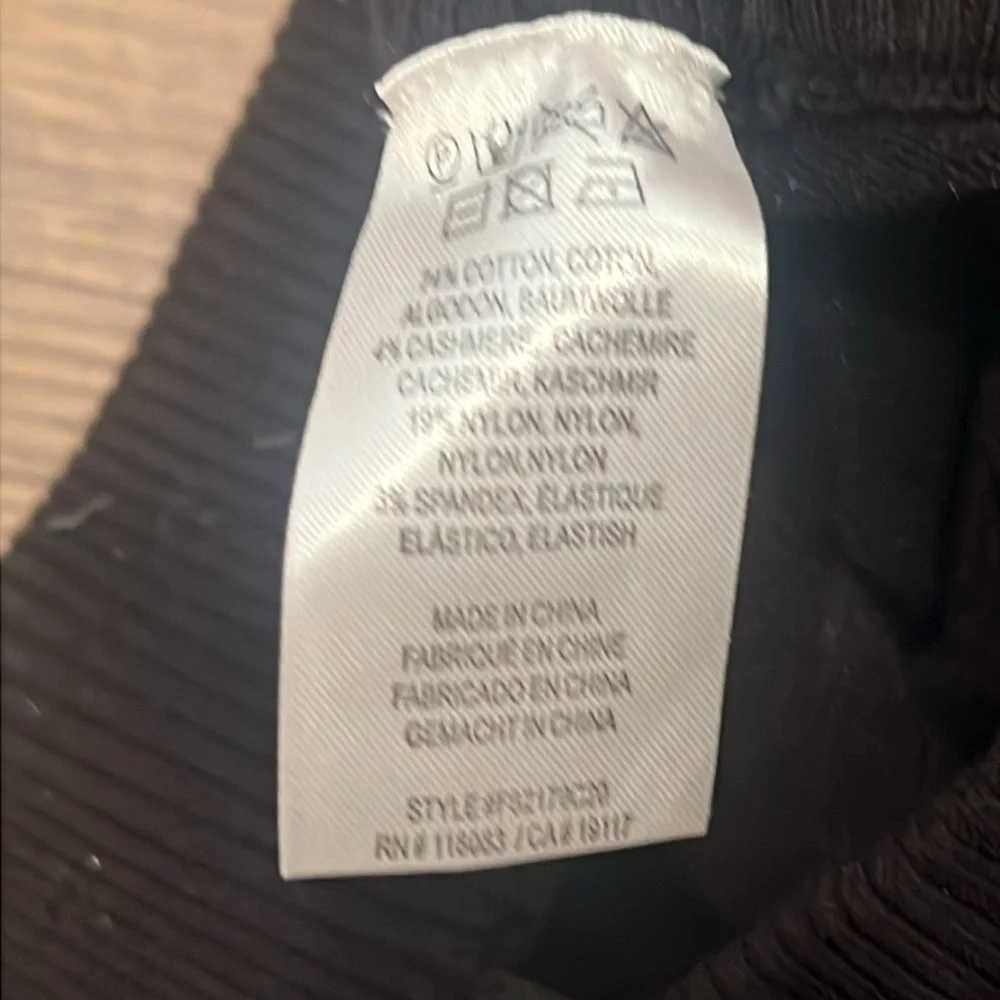 Minnie Rose Woman’s Black Sweatpants Size Extra Small - Picture 6 of 6